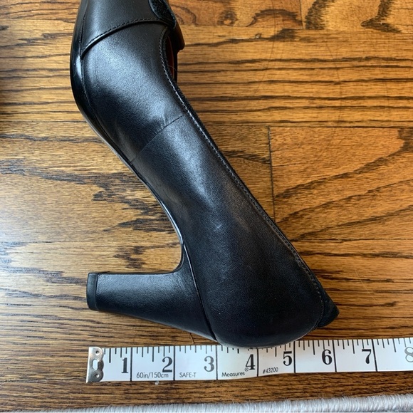 Clarks Black Leather Block Heel Pumps - Picture 4 of 5